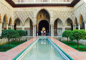 Miss USA 2011 Alyssa Campanella of The A List blog visits Seville, Spain