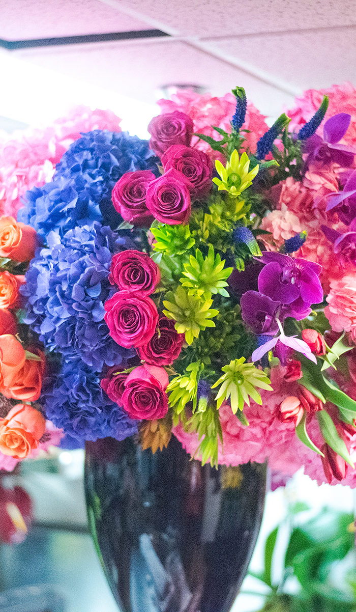 Miss USA 2011 Alyssa Campanella of The A List blog learns to make a spring floral arrangement with Square Root Designs