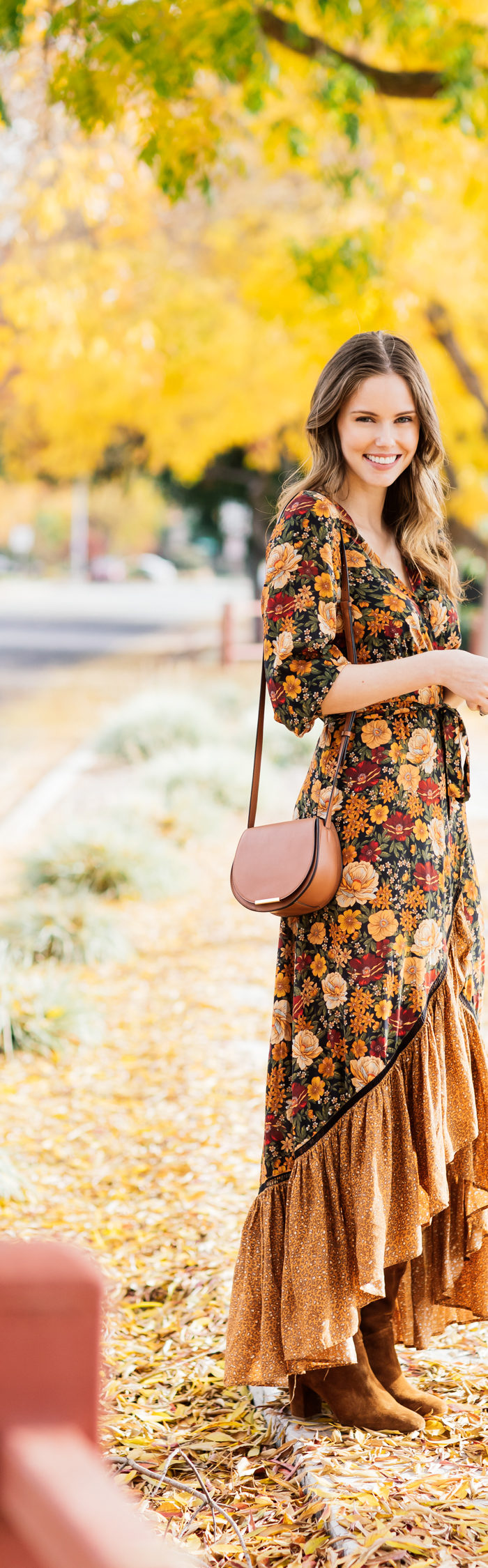 Alyssa Campanella of The A List blog wearing Cuyana mini saddle bag sharing favorite investment gifts