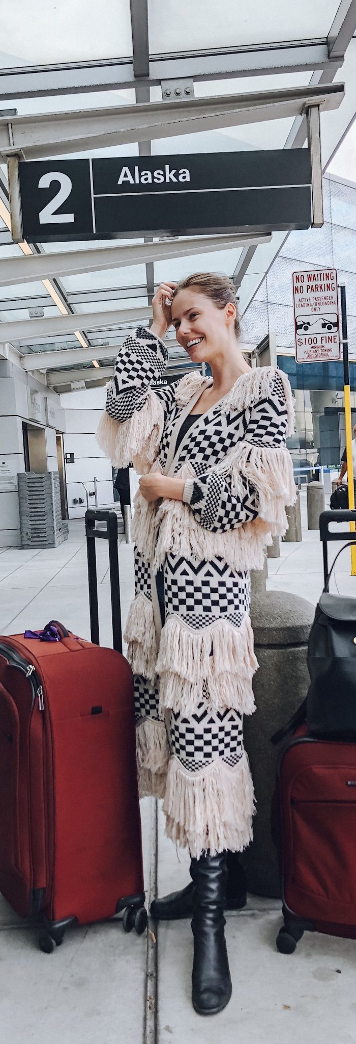 Alyssa Campanella of The A List blog travels to San Francisco with Alaska Airlines and Shopstyle wearing House of Harlow Ash Duster cardigan