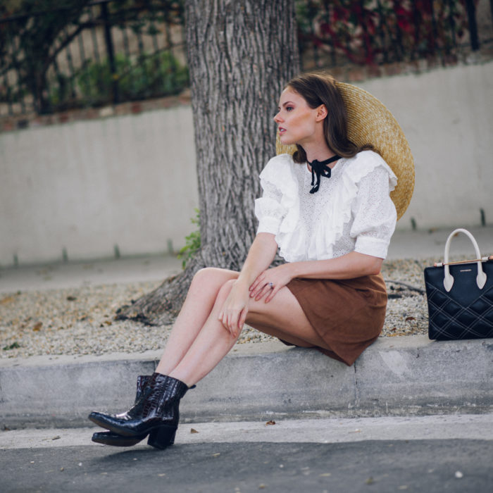 Alyssa Campanella of The A List blog and the western boot trend of 2018 wearing Ganni Callie boots.