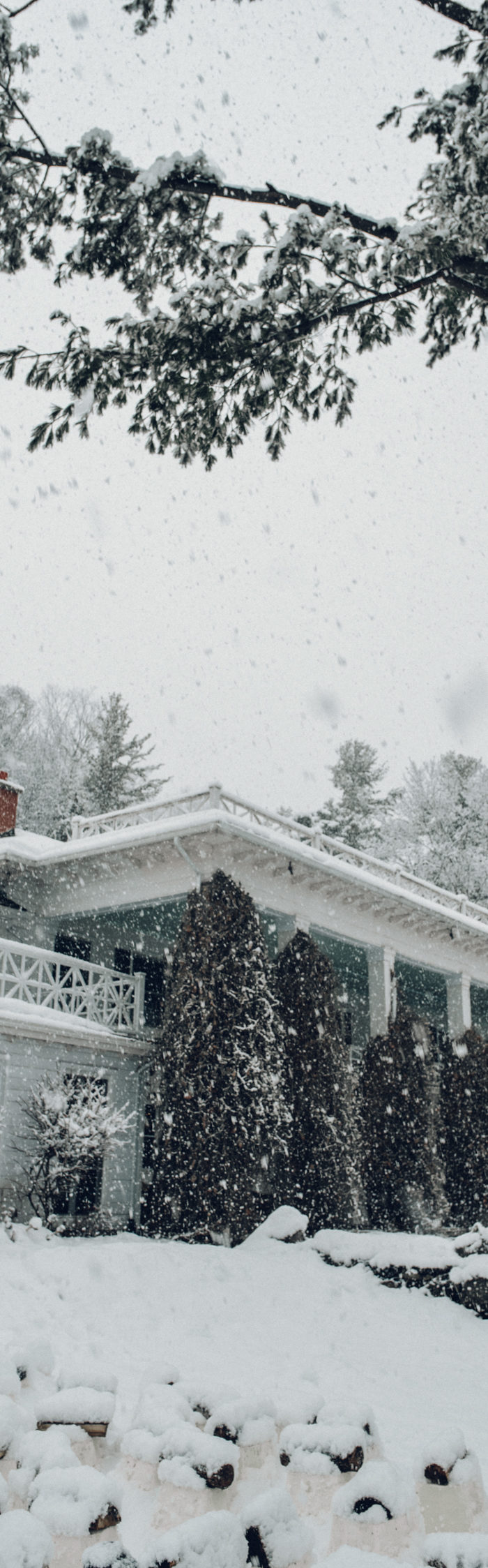 Alyssa Campanella of The A List blog visits Manoir Hovey in Québec