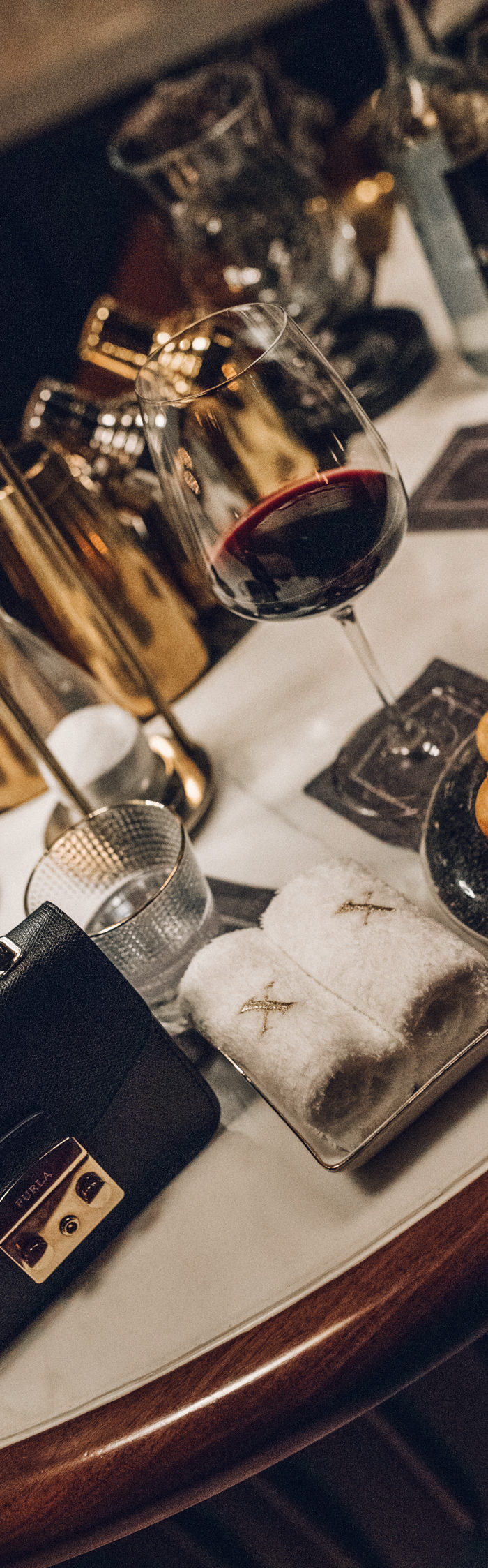 Miss USA 2011 Alyssa Campanella of The A List blog visits Rosewood Hong Kong residences in Tsim Sha Tsui at XX bar