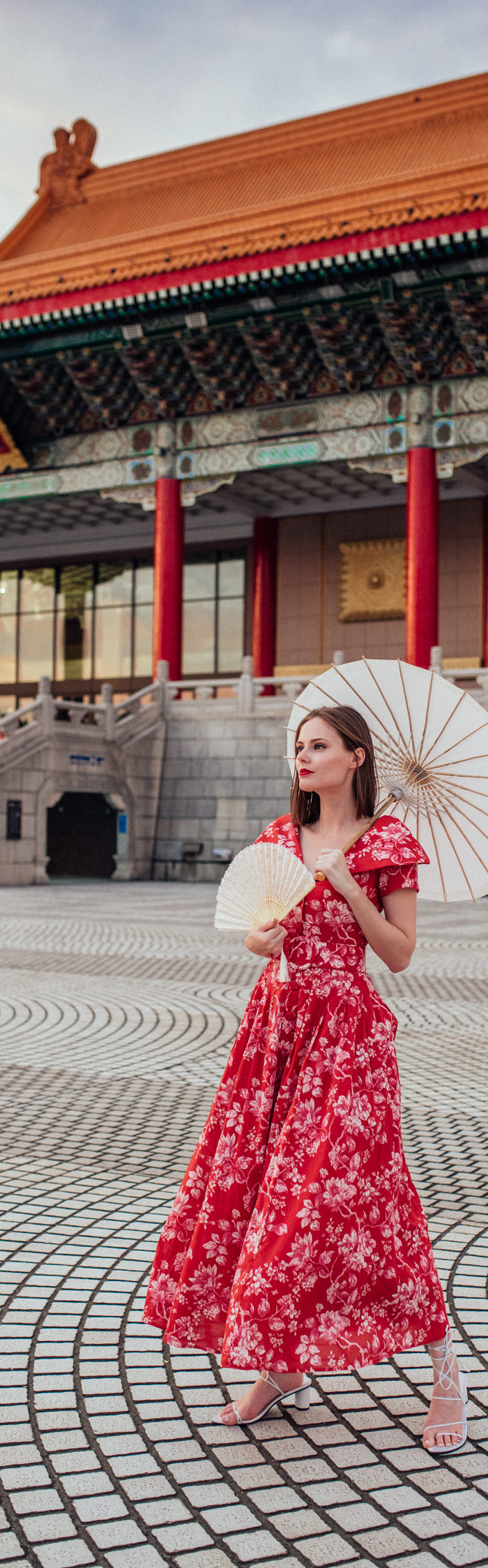 Alyssa Campanella of The A List blog visits Taipei for 24 hours wearing Gul Hurgel