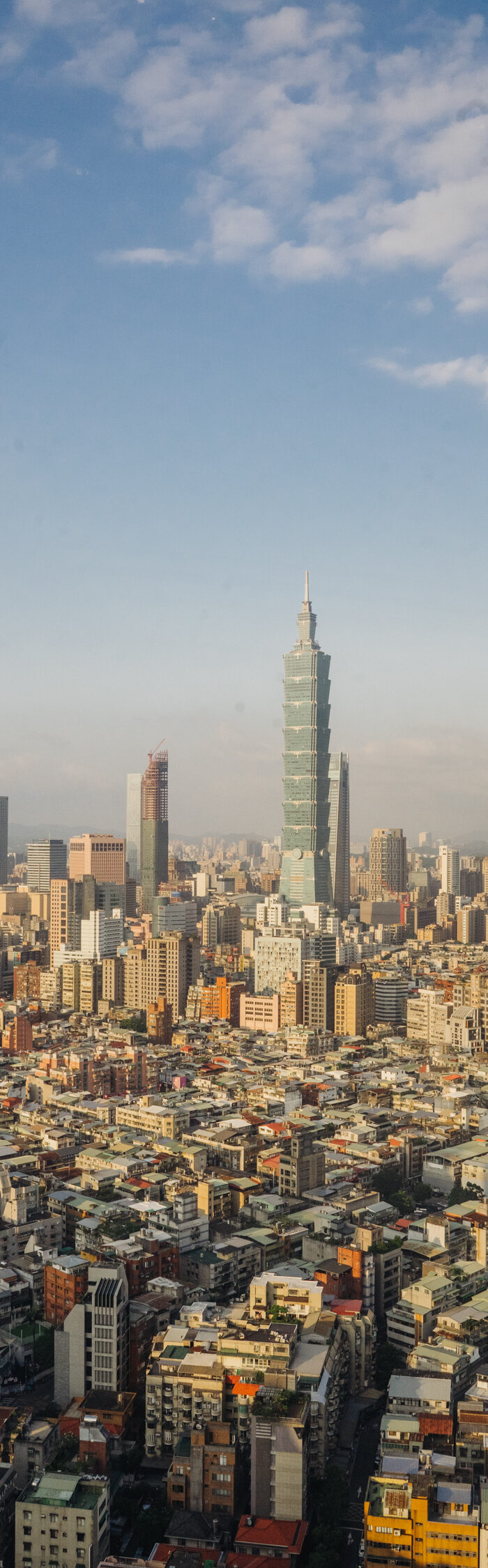 Miss USA 2011 Alyssa Campanella of The A List blog visits Taipei, Taiwan at the Shangri-La Far Eastern