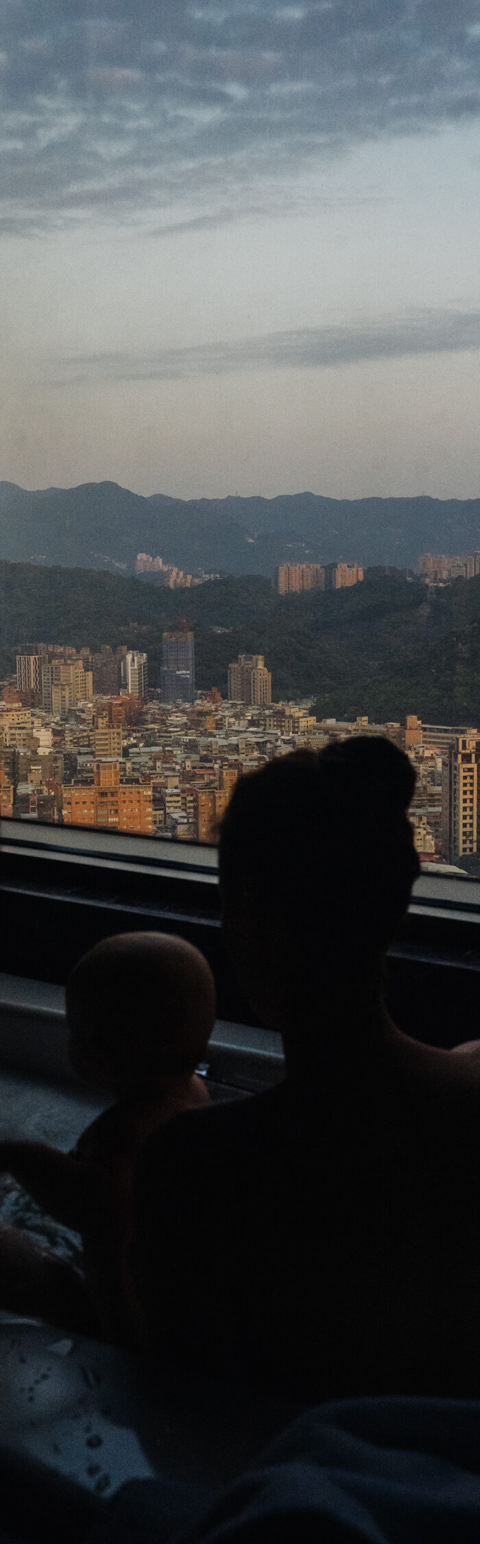 Miss USA 2011 Alyssa Campanella of The A List blog visits Taipei, Taiwan at the Shangri-La Far Eastern