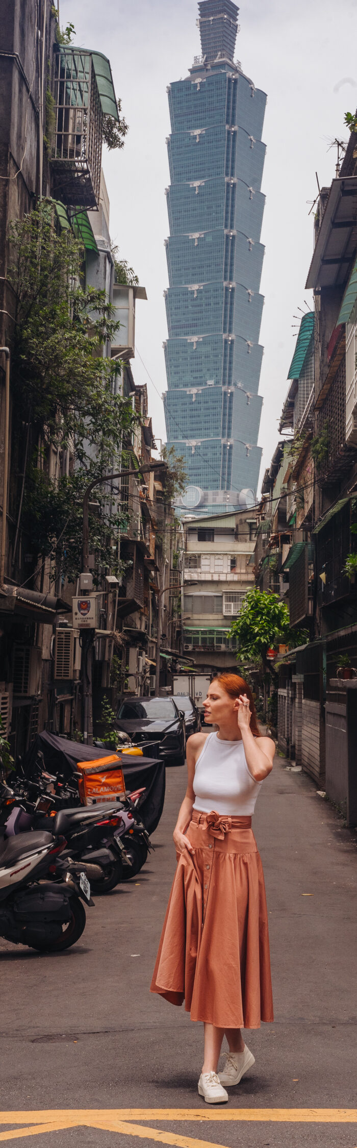 Miss USA 2011 Alyssa Campanella of the A List blog exploring Taipei, Taiwan