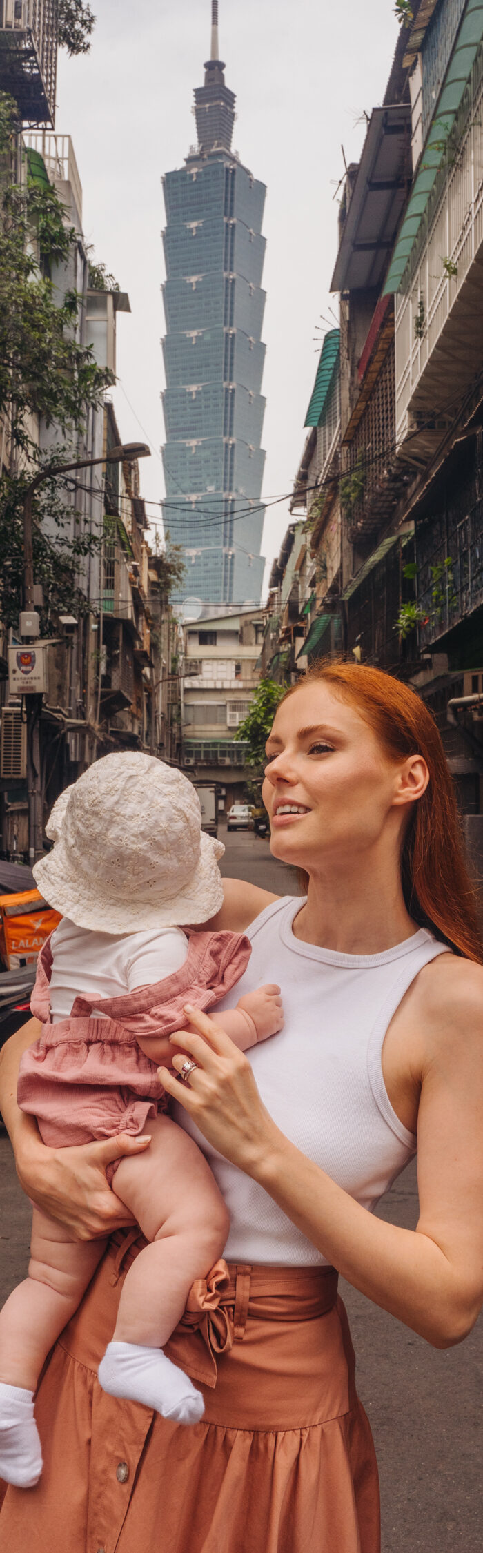 Miss USA 2011 Alyssa Campanella of the A List blog exploring Taipei, Taiwan