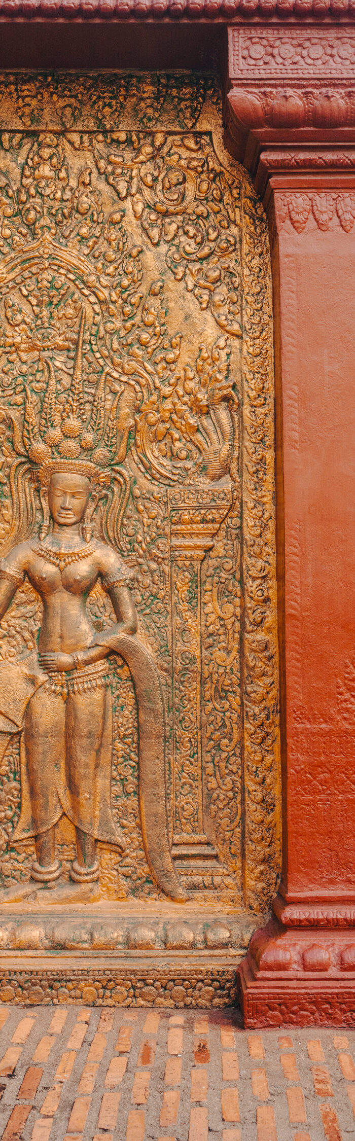 Miss USA 2011 Alyssa Campanella of The A List blog visits Wat Phnom in Phnom Penh, Cambodia