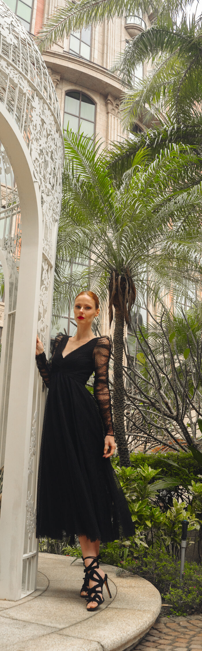 Miss USA 2011 Alyssa Campanella of The A List blog visits Mandarin Oriental Taipei for the holiday season