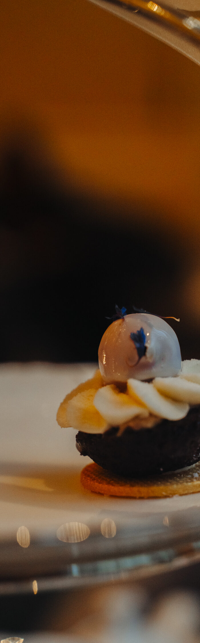 Miss USA 2011 Alyssa Campanella of The A List blog visits Mandarin Oriental Taipei for the holiday season