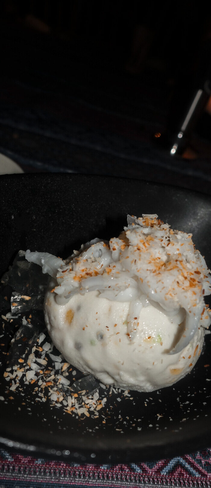 Miss USA 2011 Alyssa Campanella of The A List blog shares the 5 restaurants you must try in Bangkok including Chon Thai at The Siam