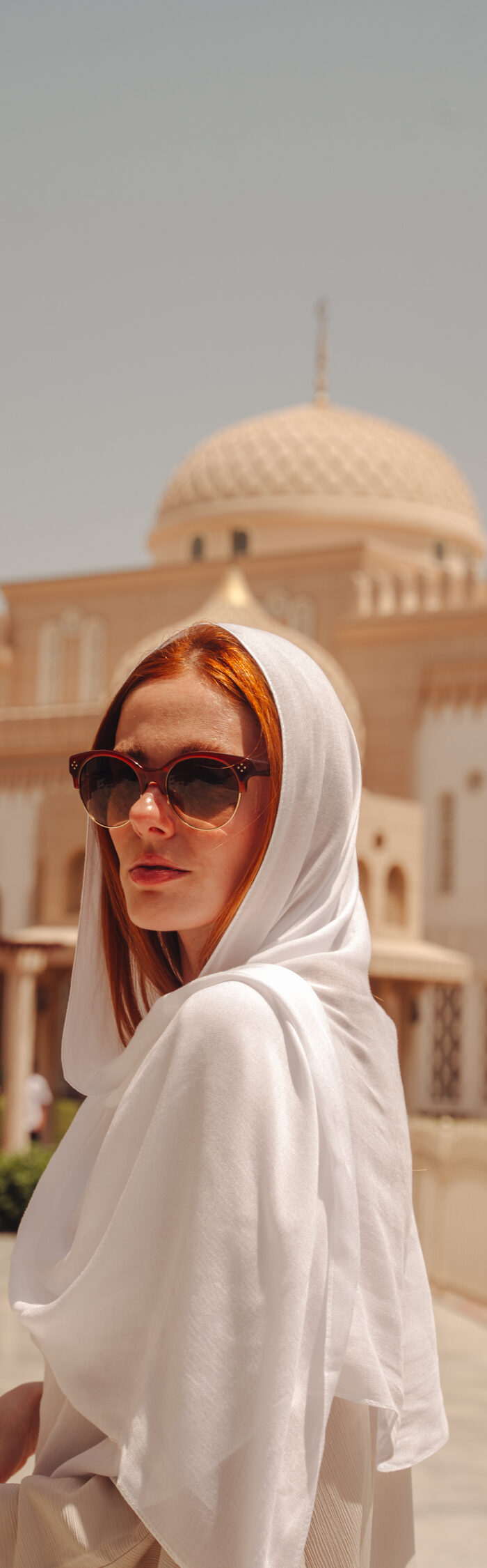 Miss USA 2011 Alyssa Campanella of The A List blog visits Jumeirah Mosque in Dubai