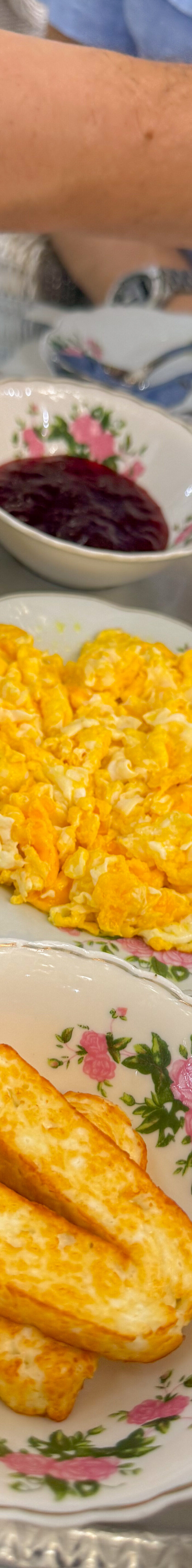 Miss USA 2011 Alyssa Campanella of The A List blog visits Old Dubai and Arabian Tea House Al Fahidi