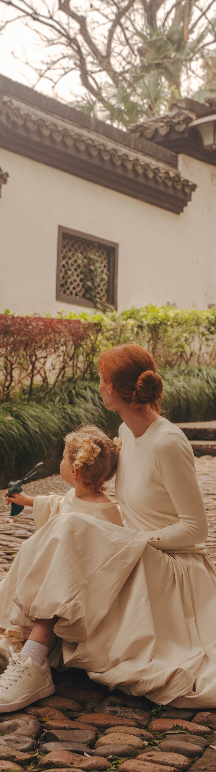 Miss USA 2011 Alyssa Campanella of The A List blog visits West Lake in Hangzhou, China